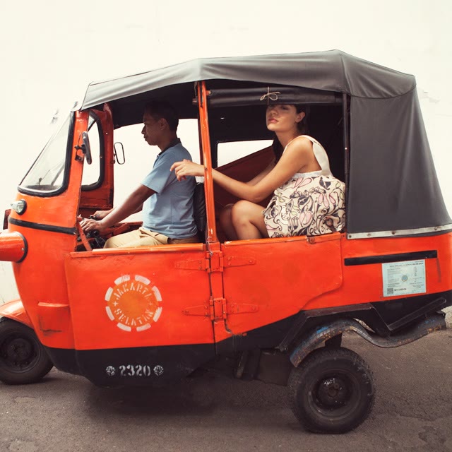 Kaki Lima: To Market, To Market