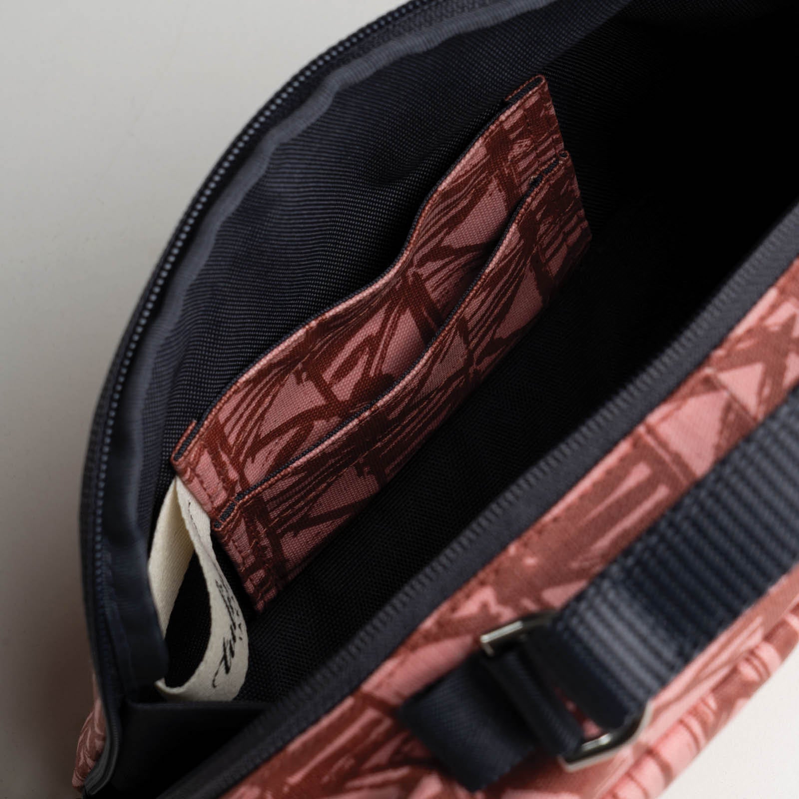 Alih - Avenue Bag