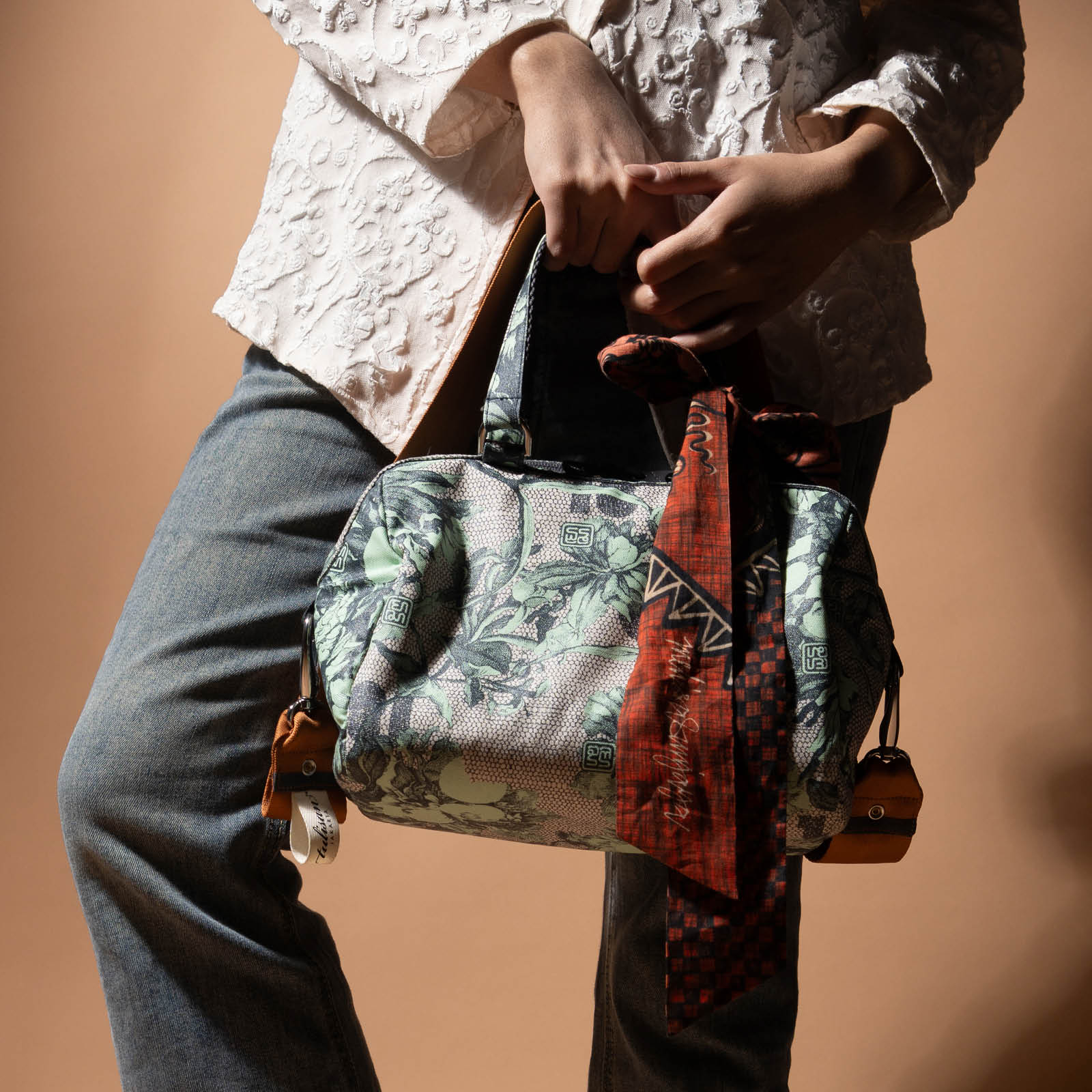 Botani Lace - Batavia Bag