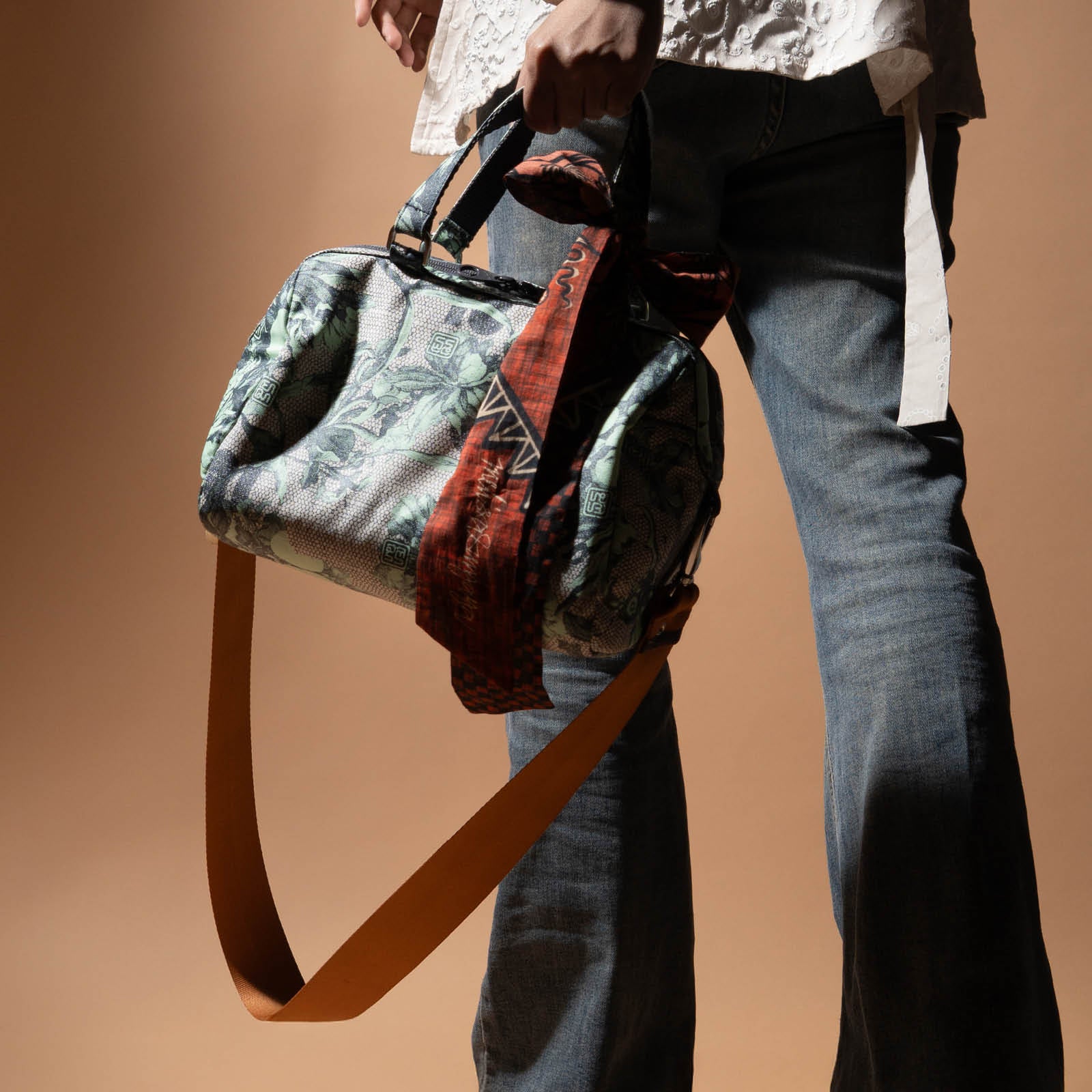 Botani Lace - Batavia Bag