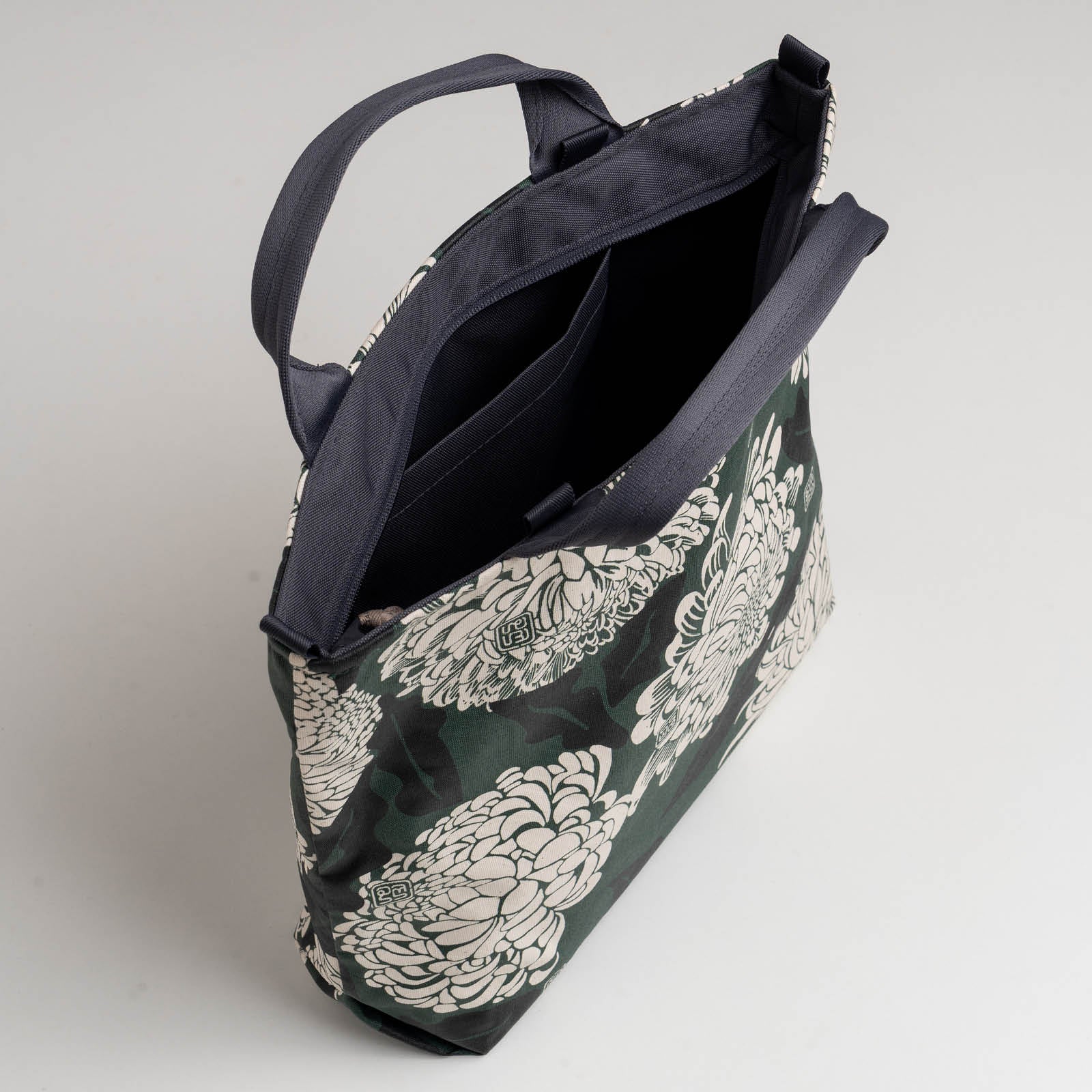 Seruni - Praktika Bag