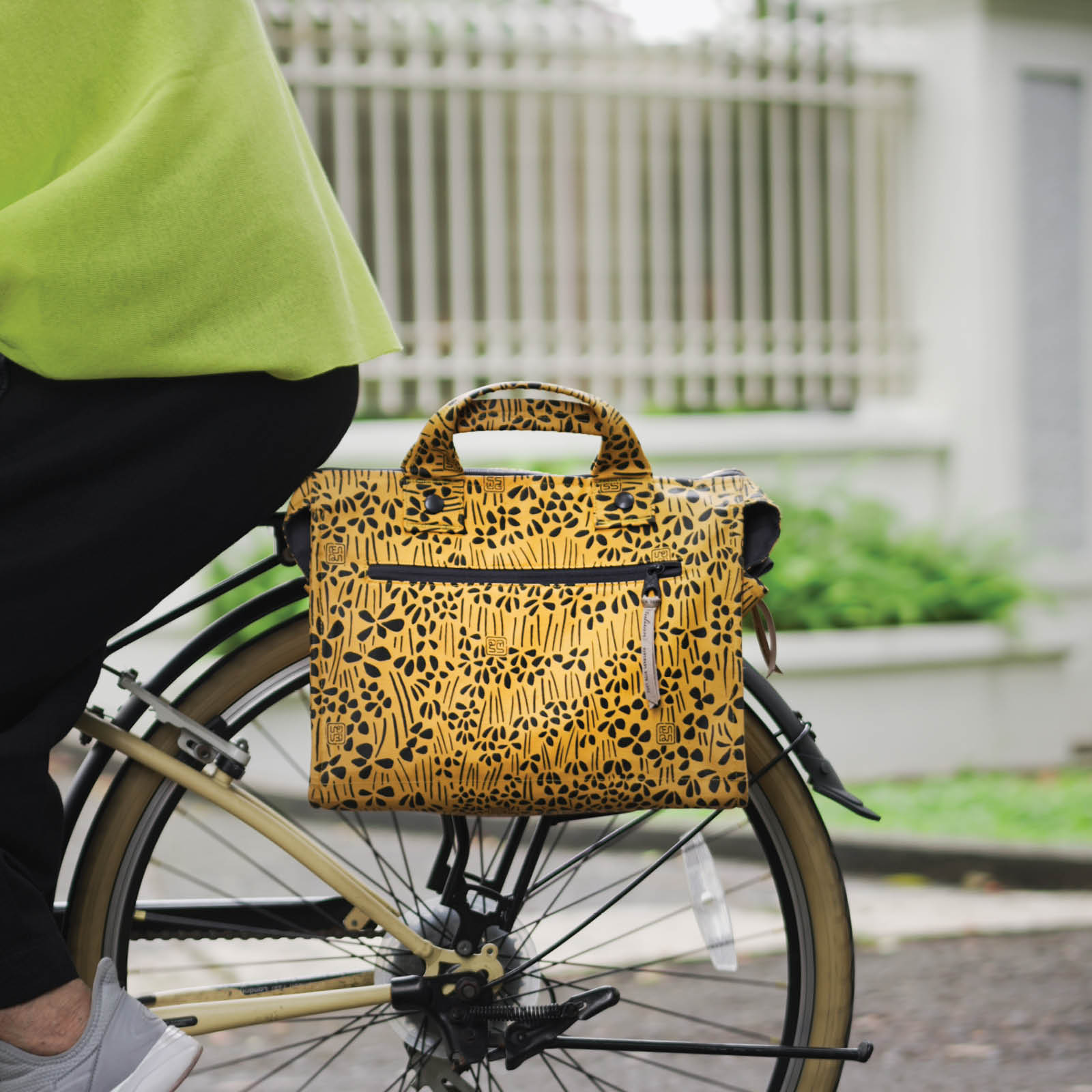 Semanggi - Herbaria Bag