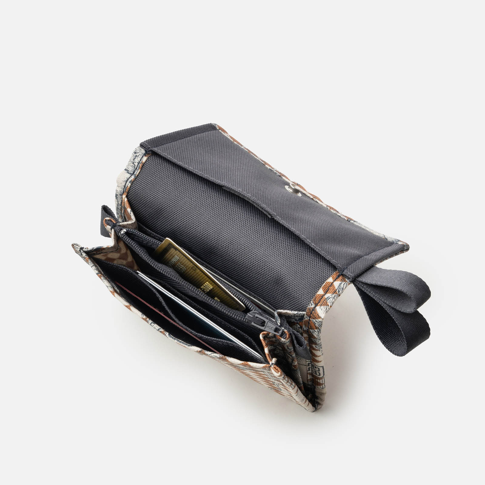 Pinisi Wajikito - Monopoly Clutch