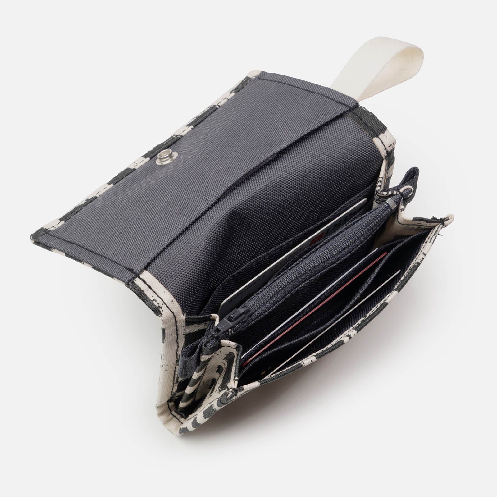 Postmo Kotak - Monopoly Clutch