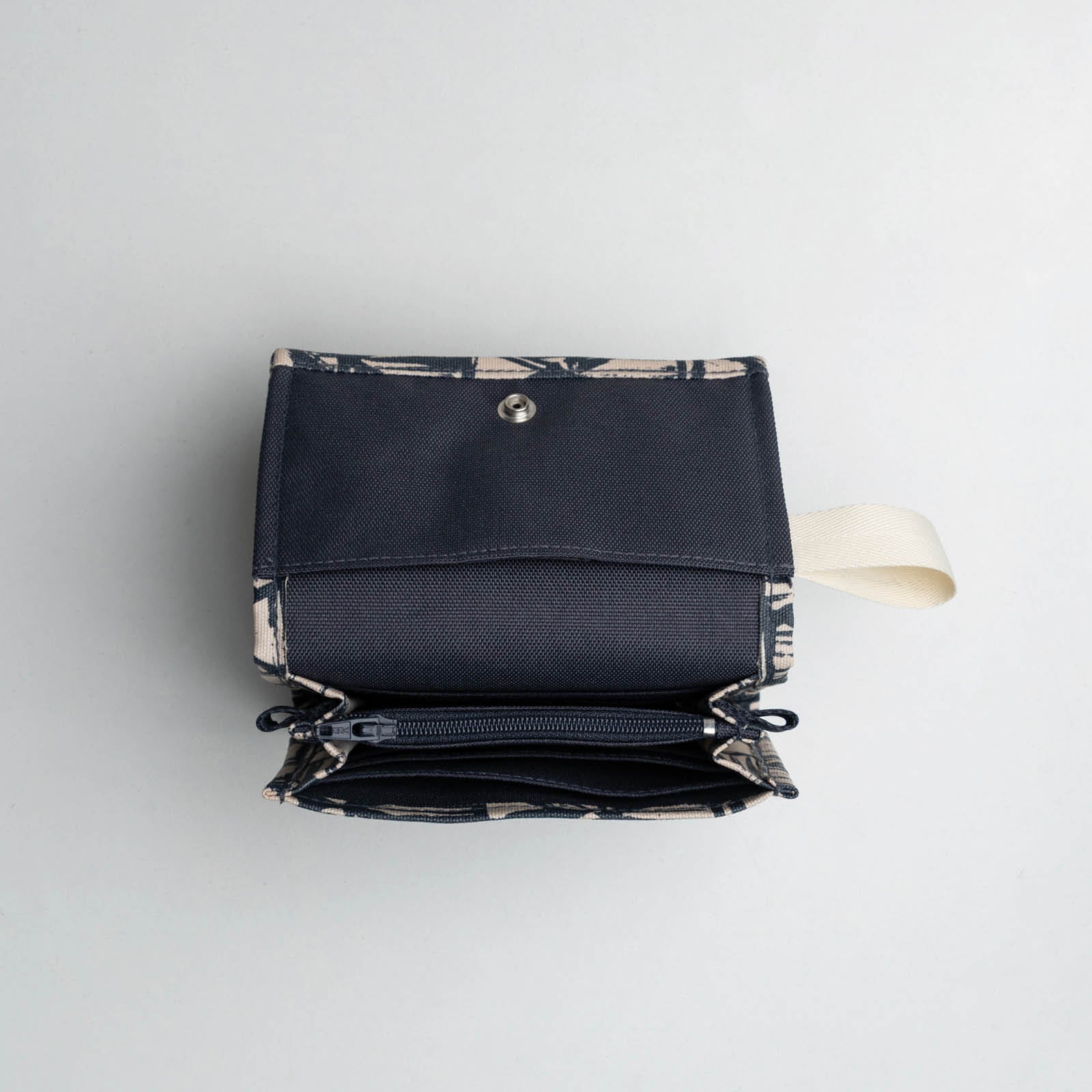Alih - Monopoly Clutch