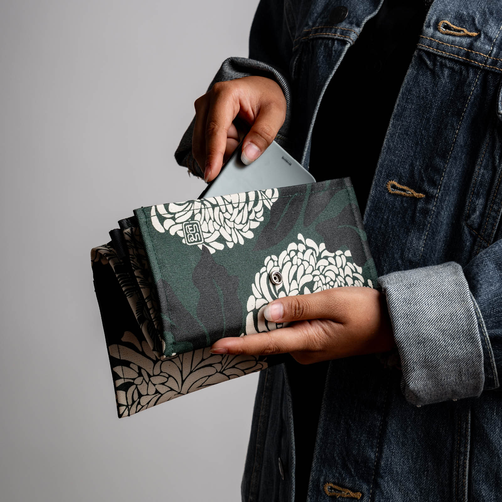 Seruni - Olio Clutch