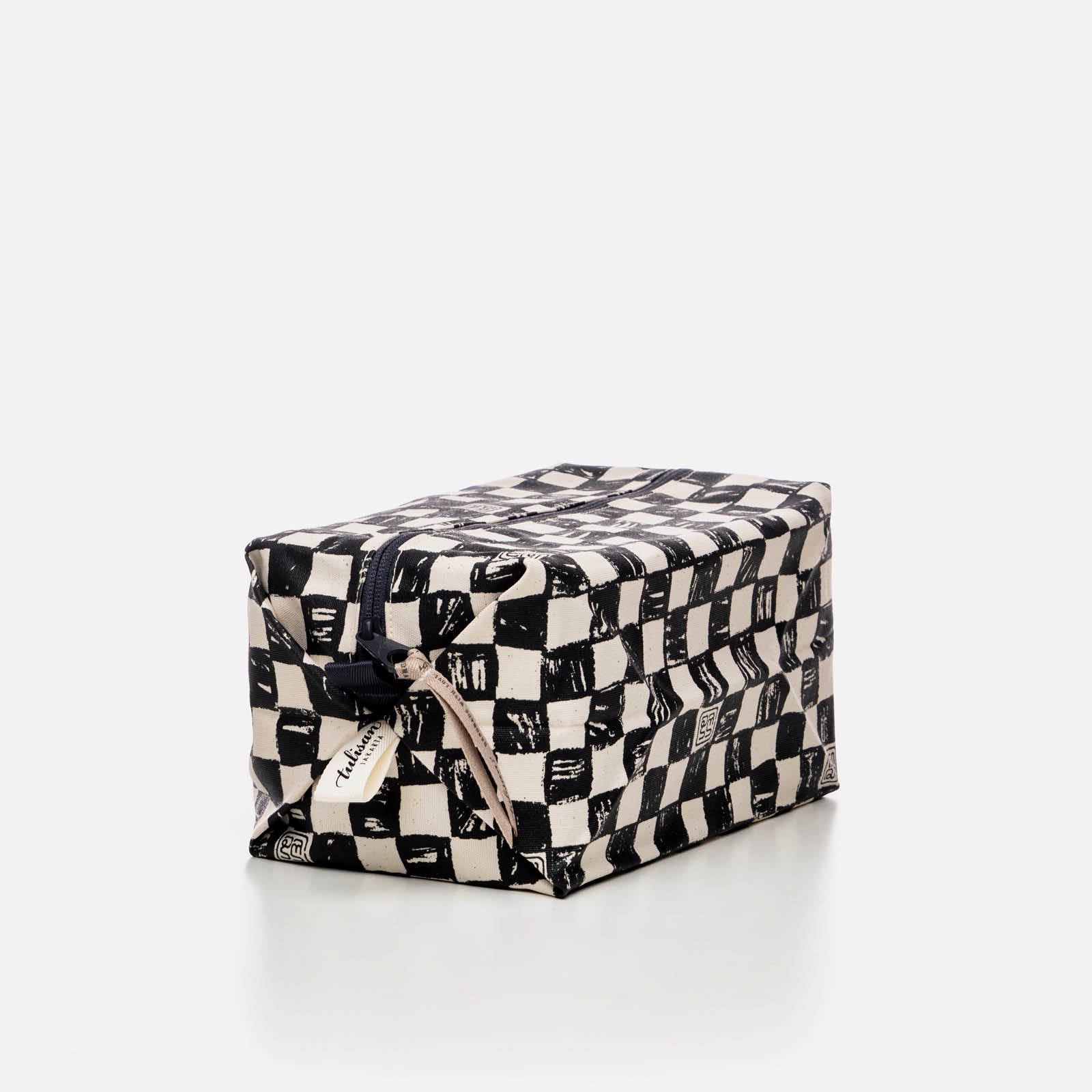 Catur - Medium Cube