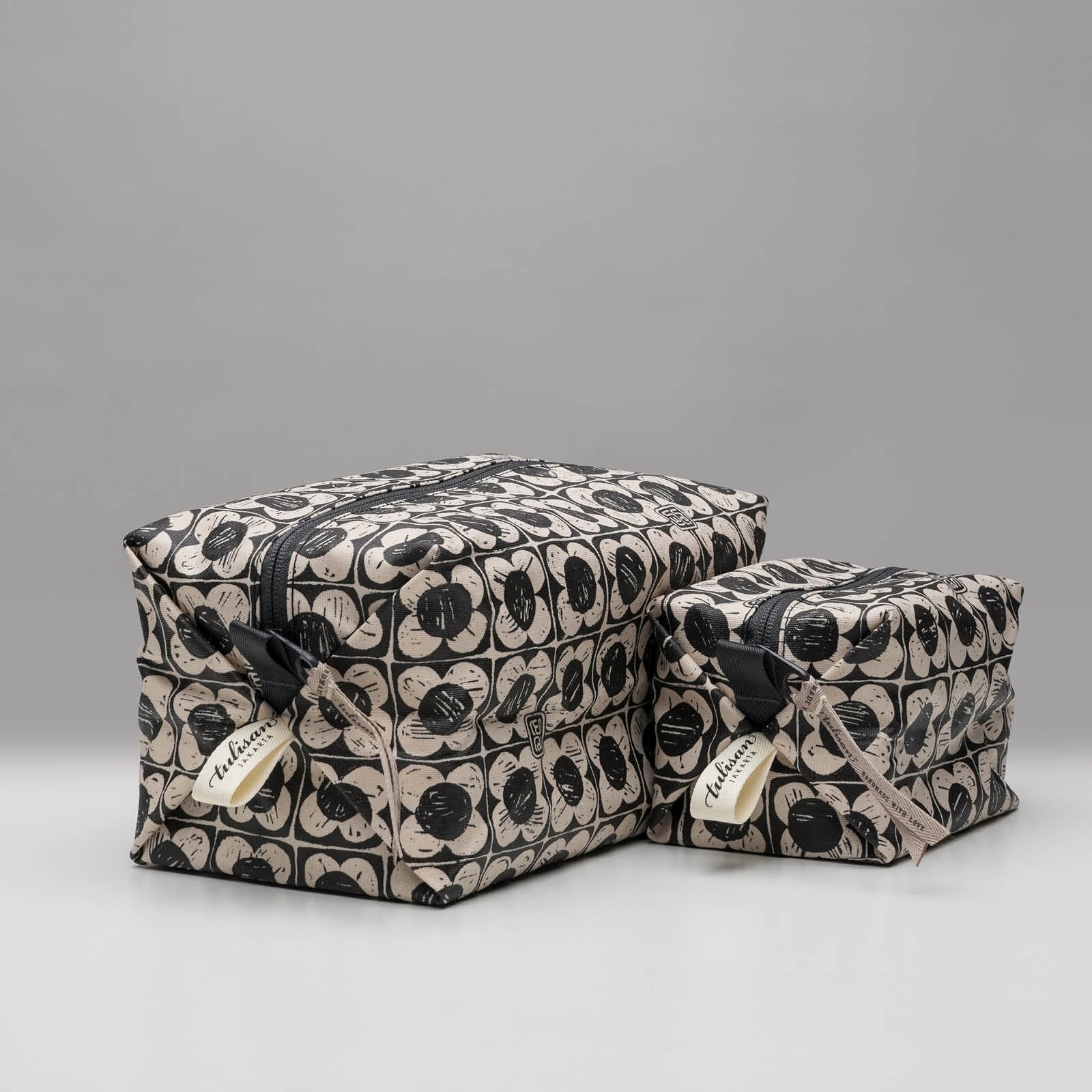 Bungaku - Small Cube