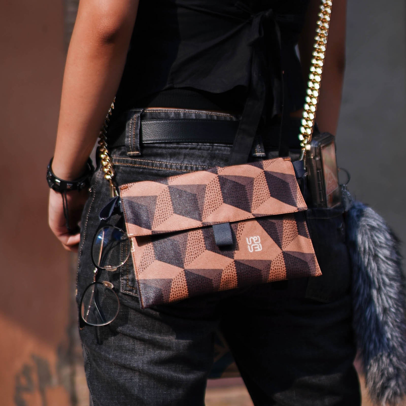 Mosogram - Medium Vanity Case