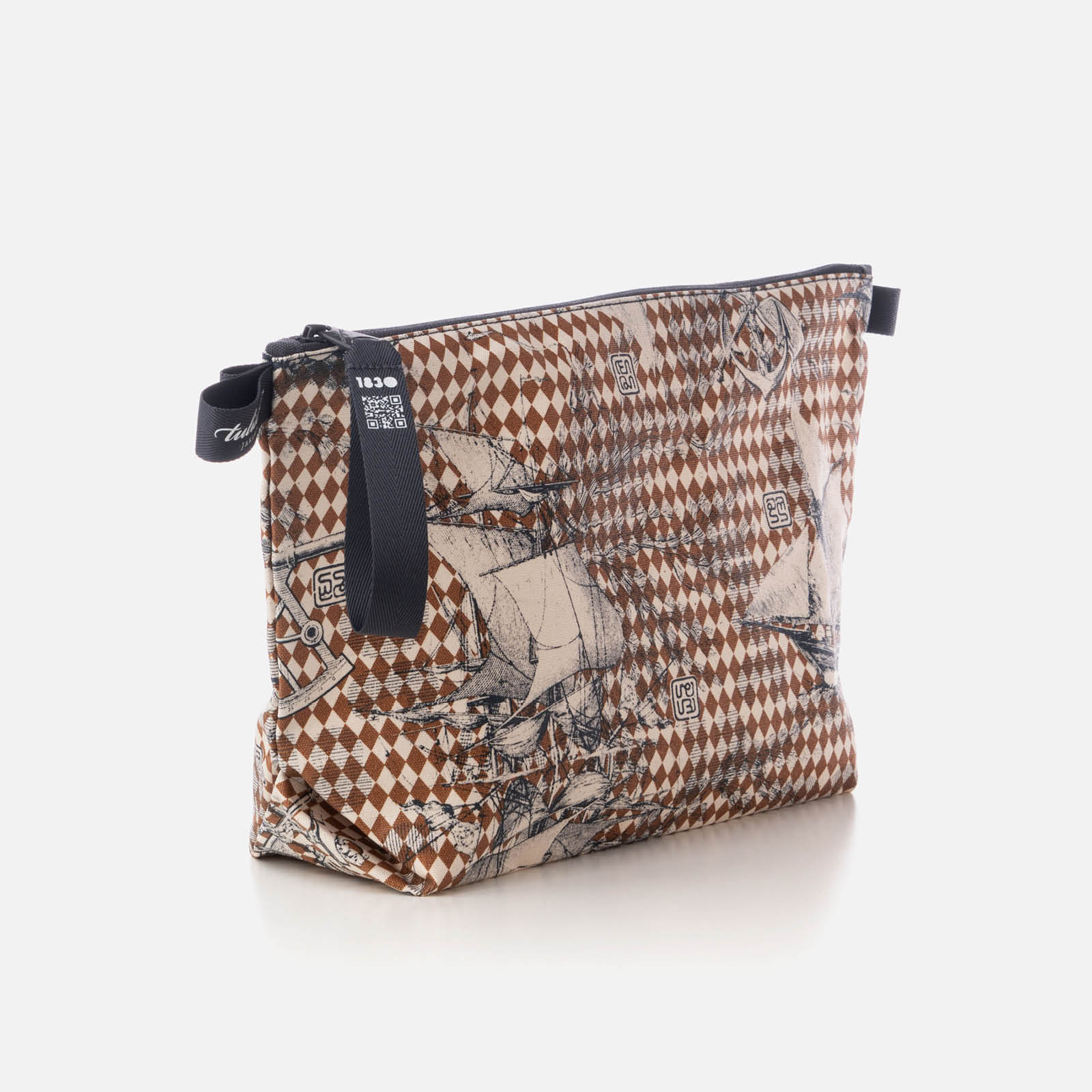 Pinisi Wajikito - Petite Organizer