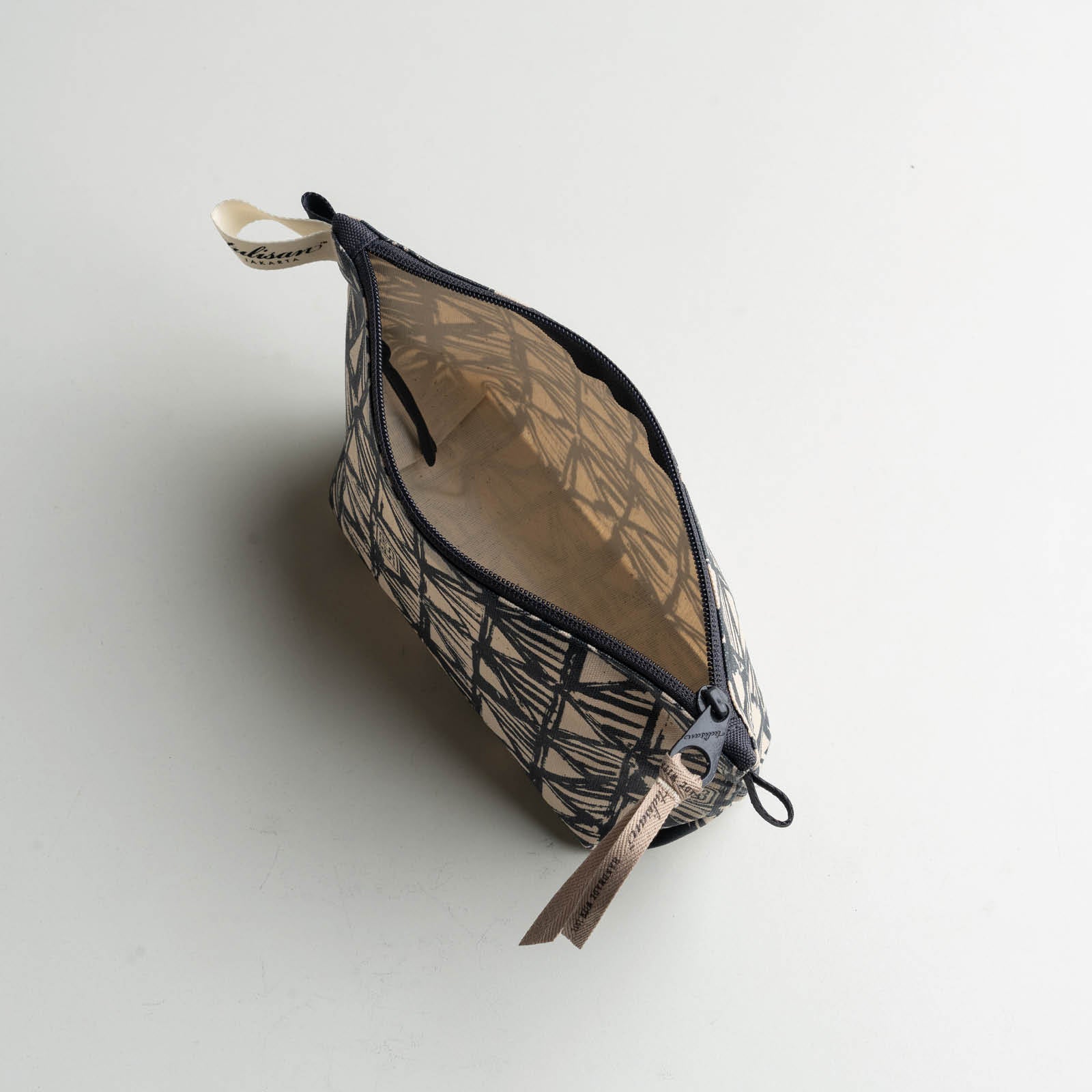 Alih - Medium Organizer