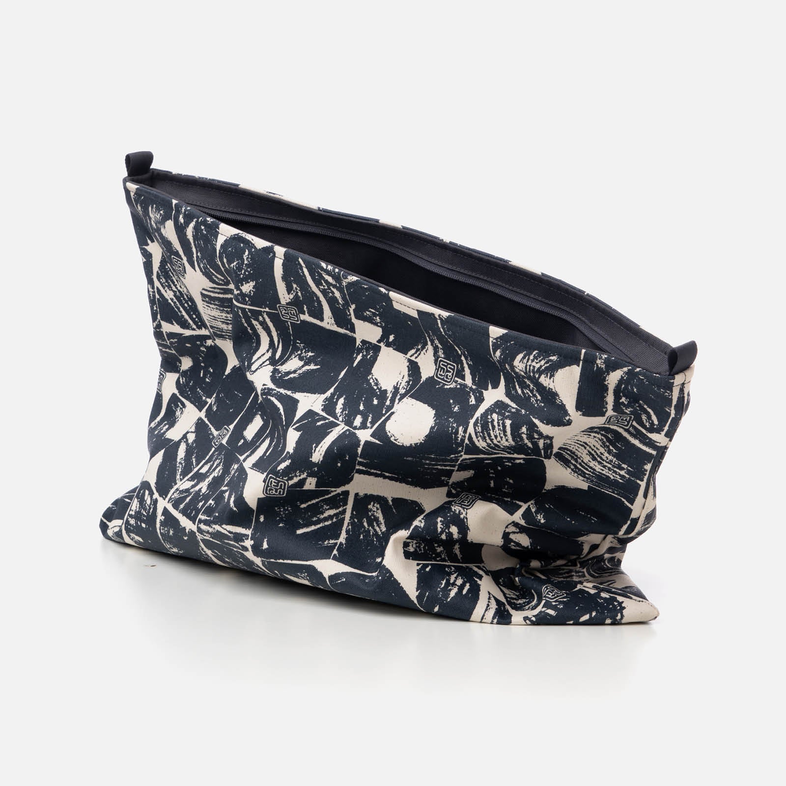 Postmo Blok - Large Keynote Purse