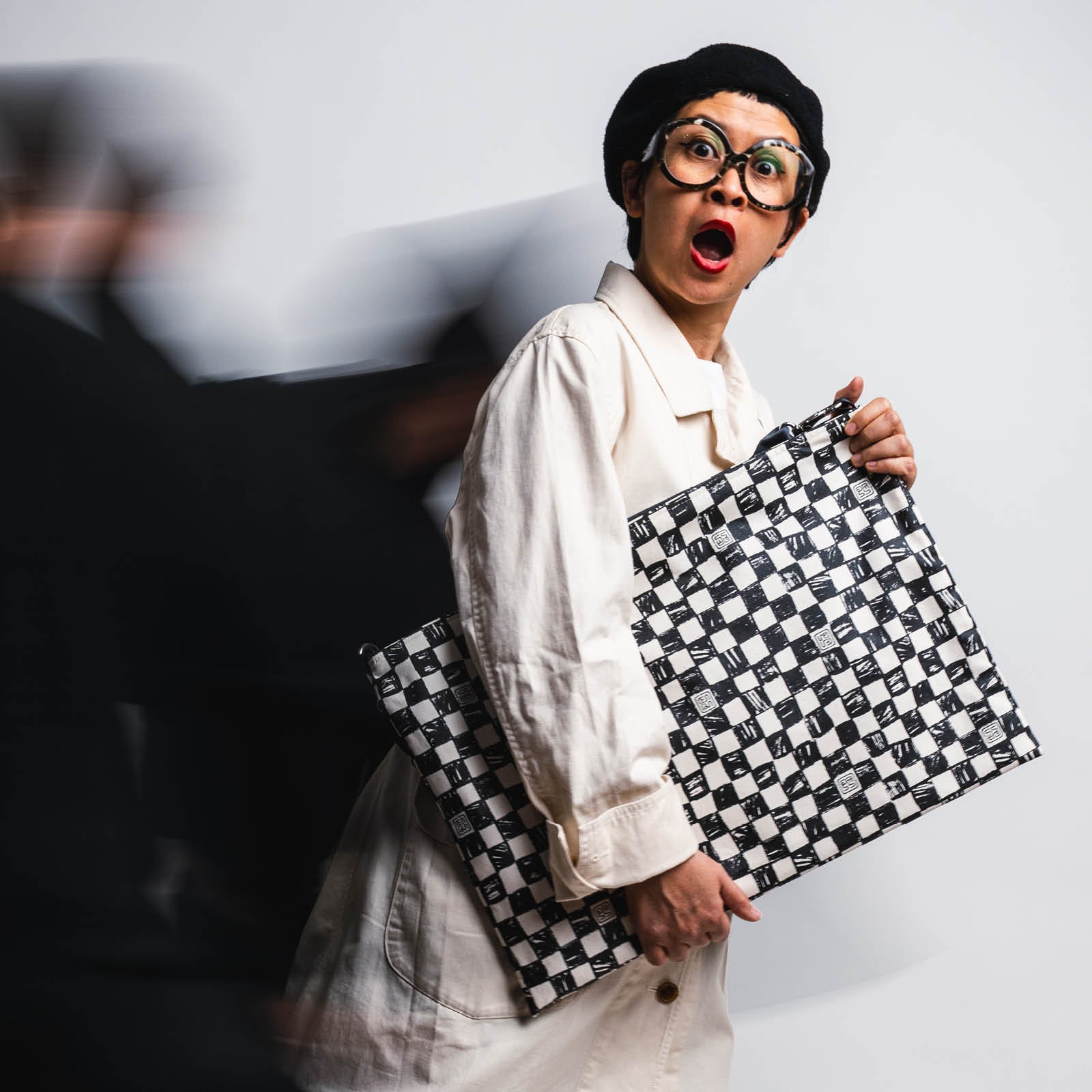 Catur - Large Keynote Purse