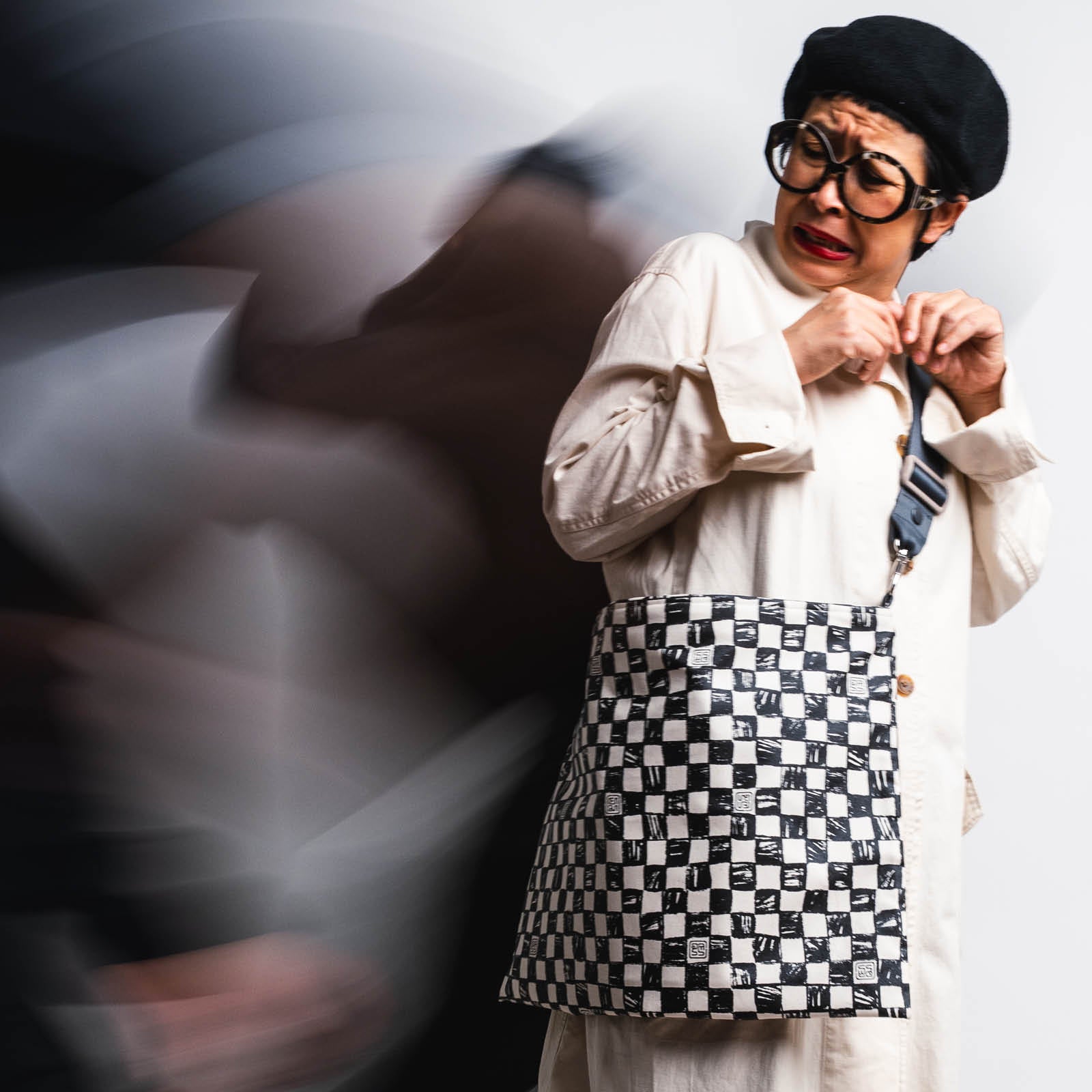 Catur - Large Keynote Purse
