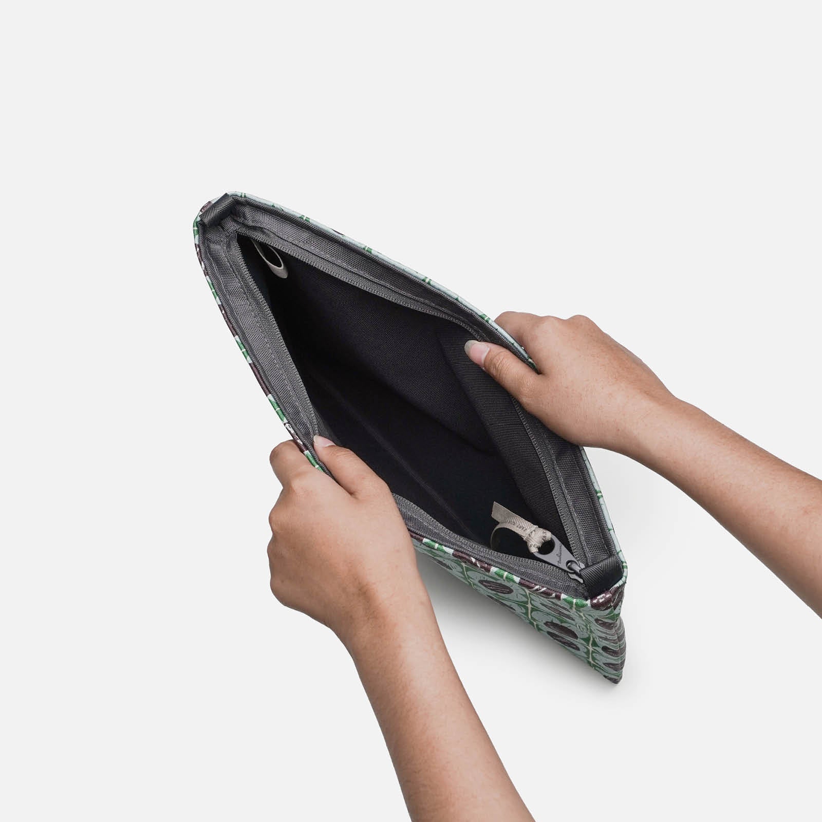 Bungaku - Medium Keynote Purse