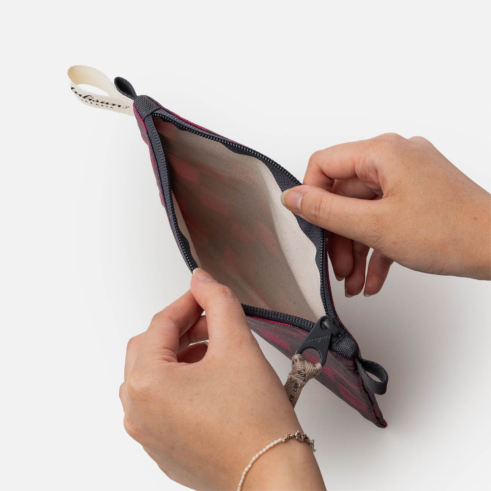 Postmo Ulos I - Small Pouch