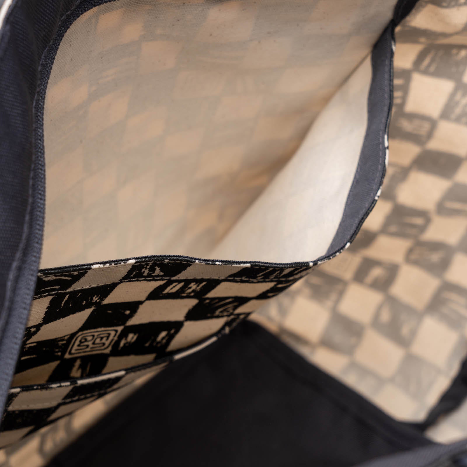 Catur - City Tote