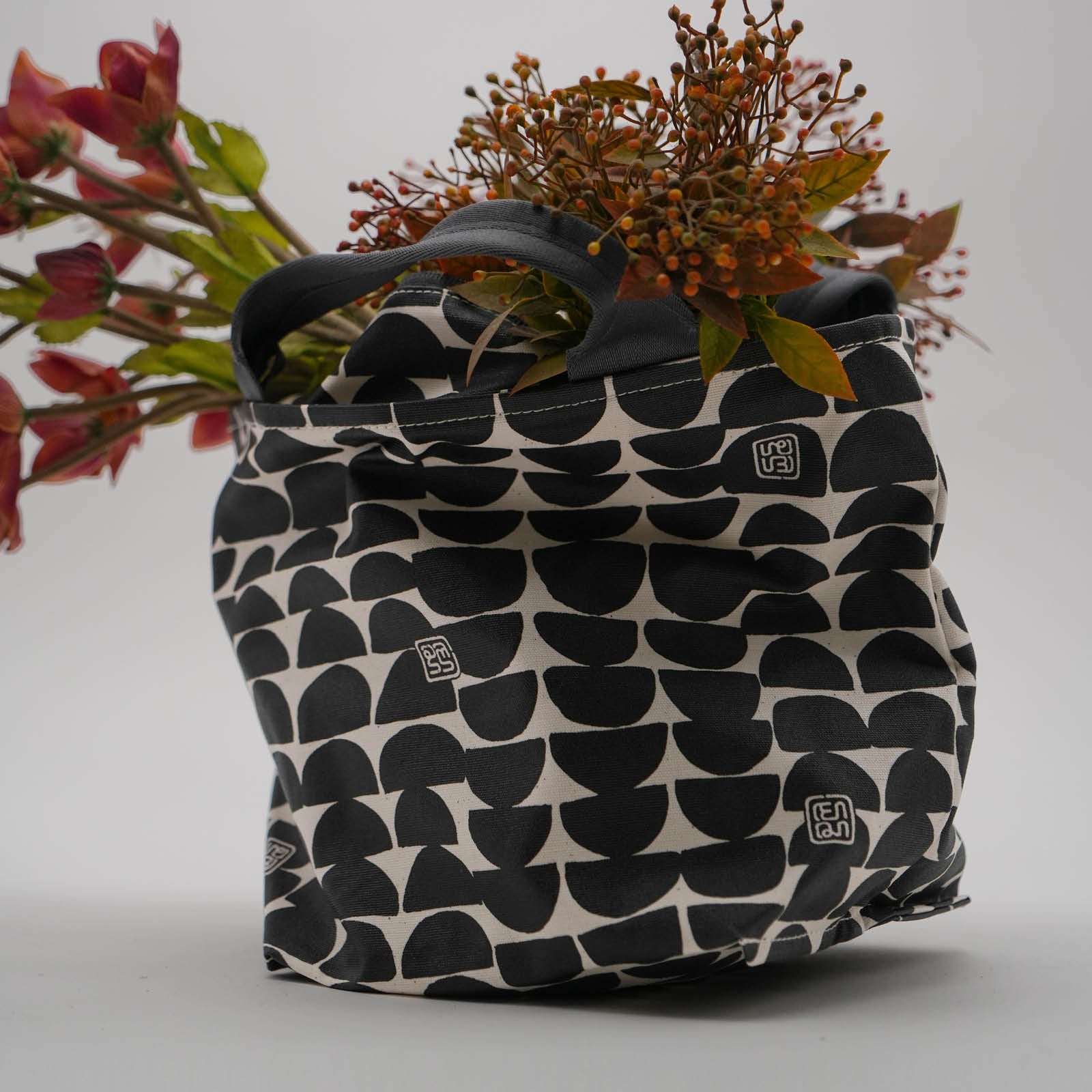 Mangkok - Cosmopolitan Tote