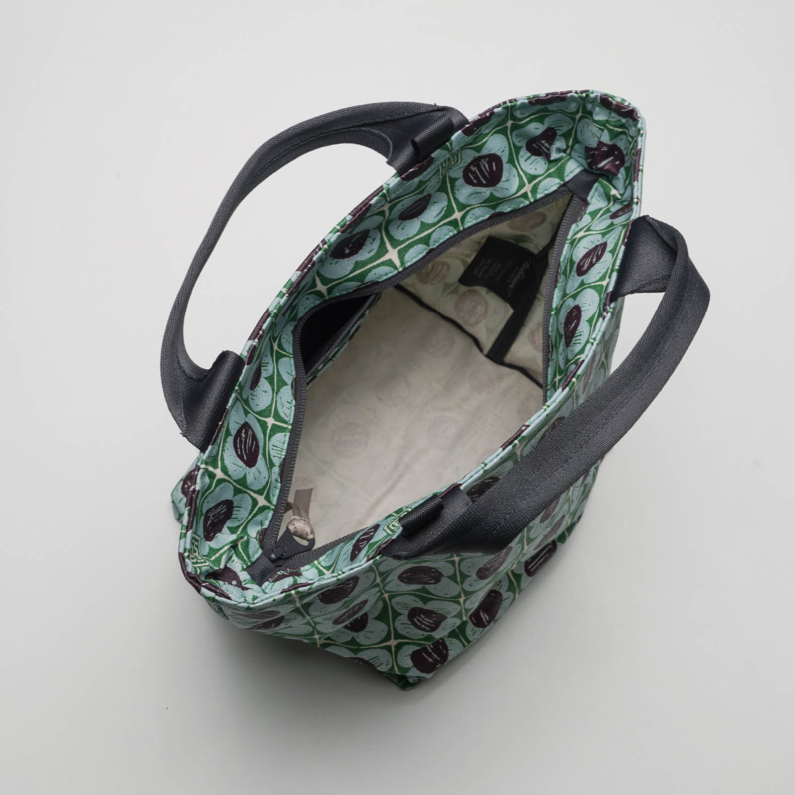 Bungaku - Cosmopolitan Tote