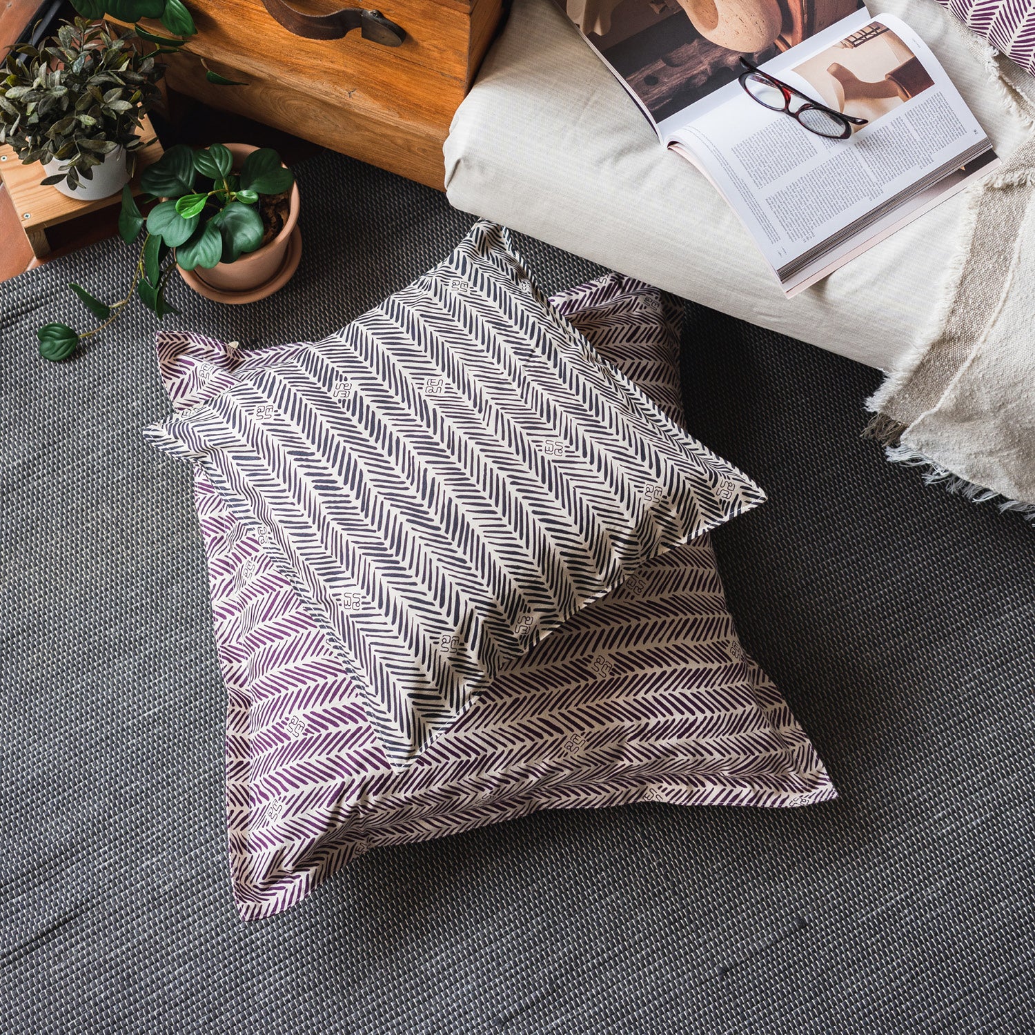 Tulang Ikan - Cushion Cover