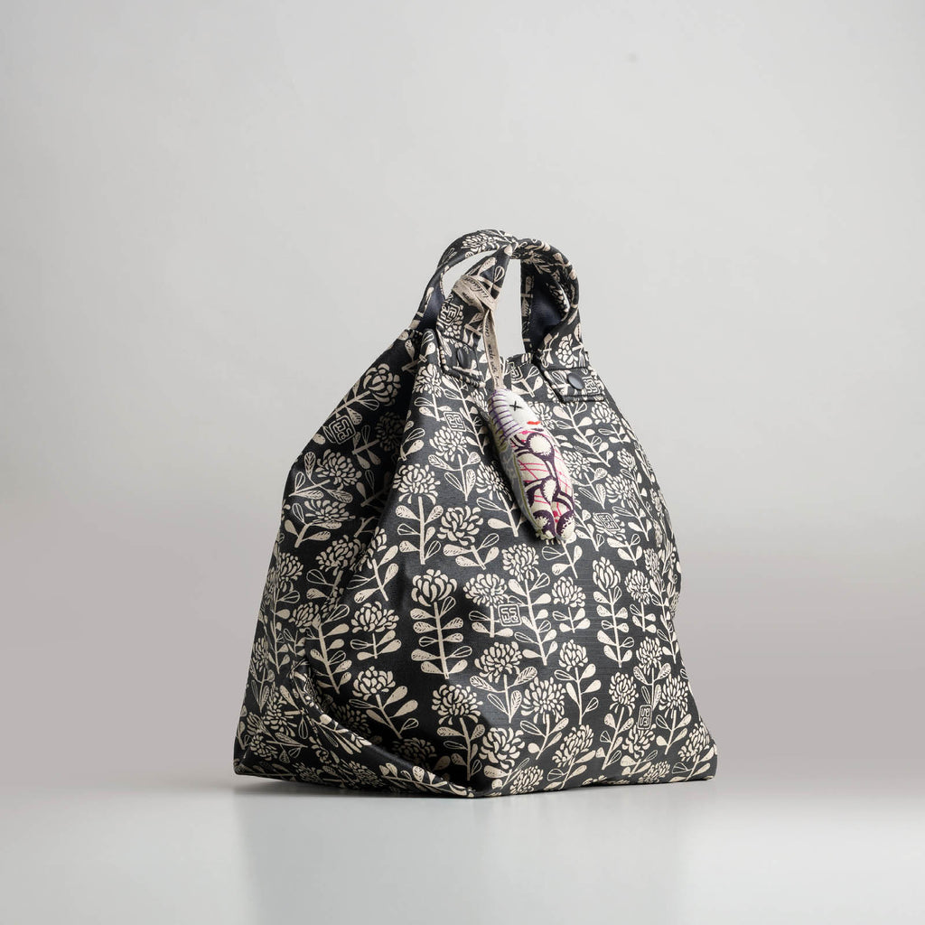 Diction Tote