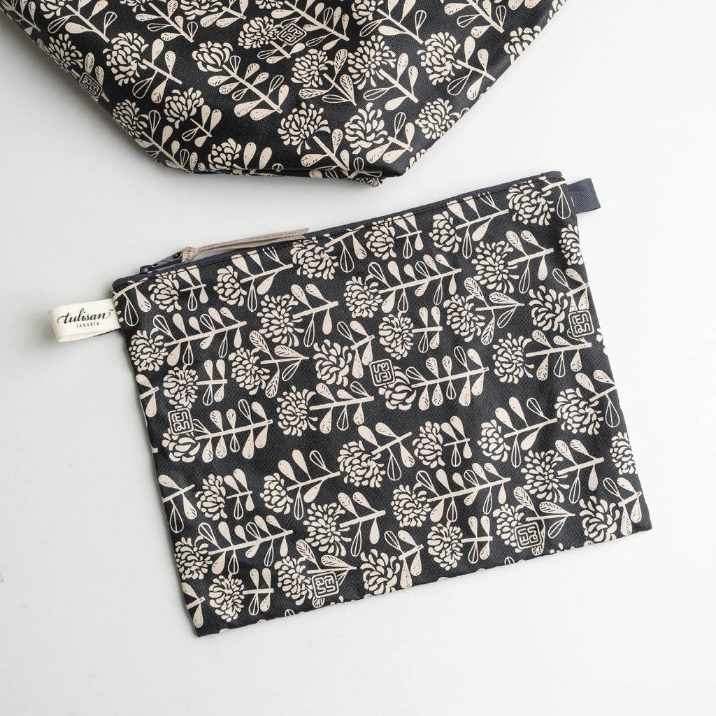 Diction Tote
