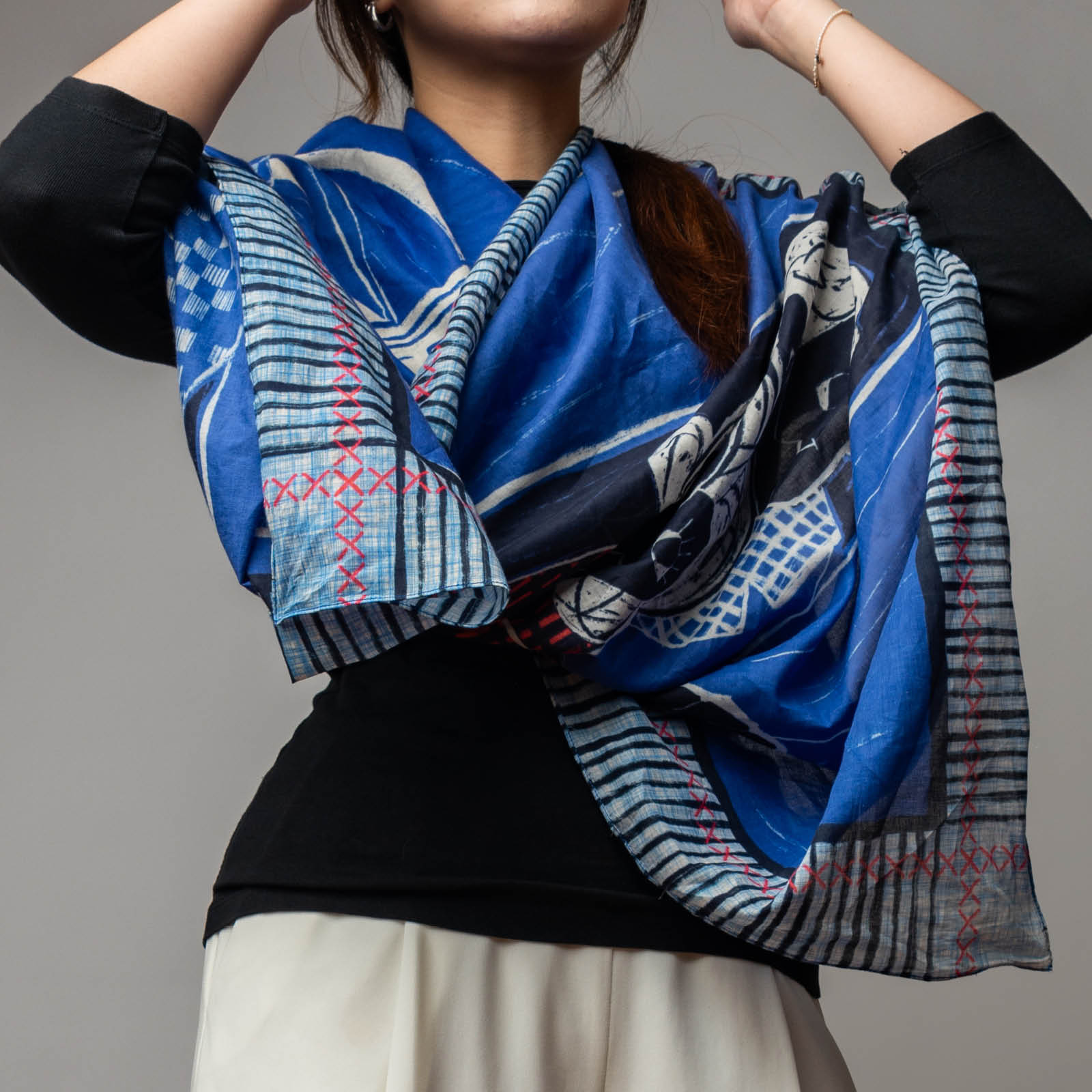 Twin Souls - Mantilla Scarf