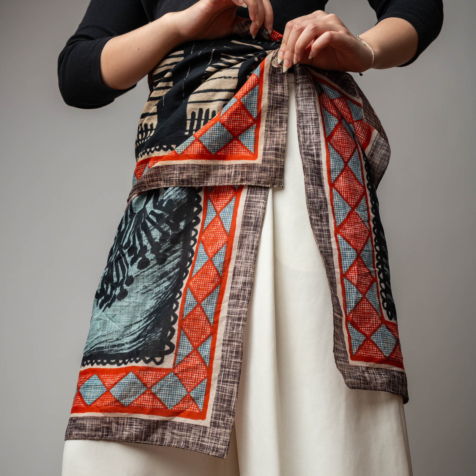 The Matriarch - Mantilla Scarf