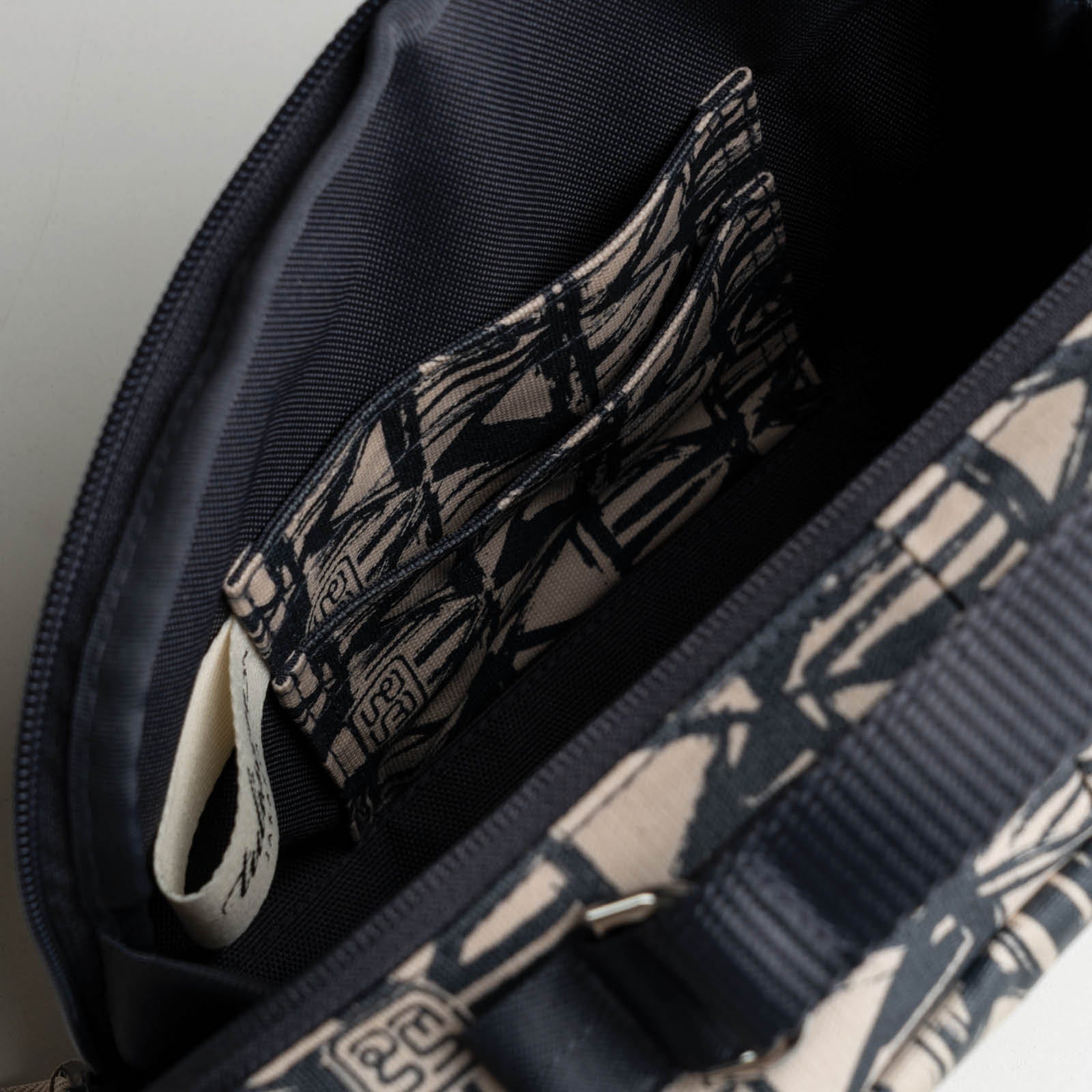 Alih - Avenue Bag