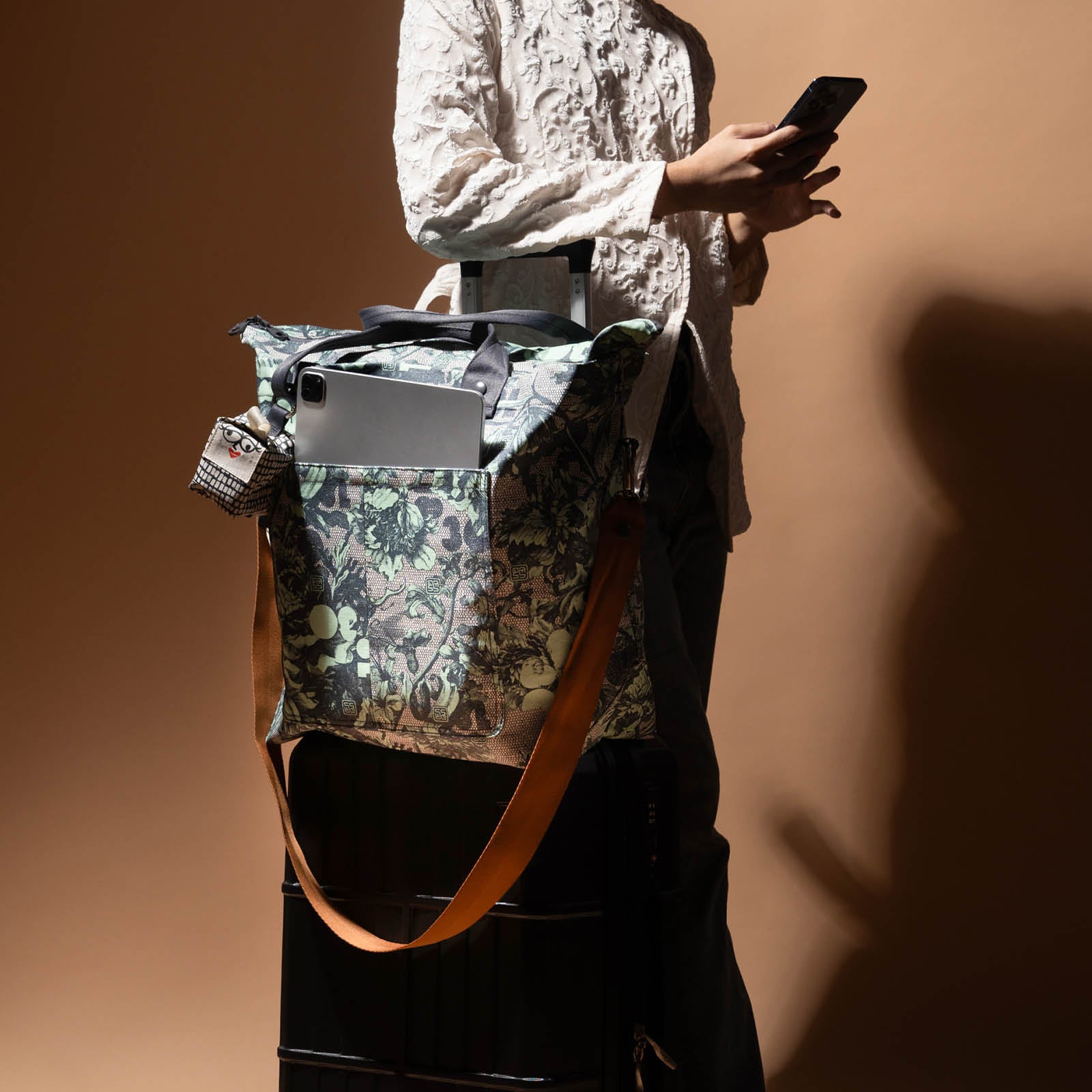 Botani Lace - Weekend Bag
