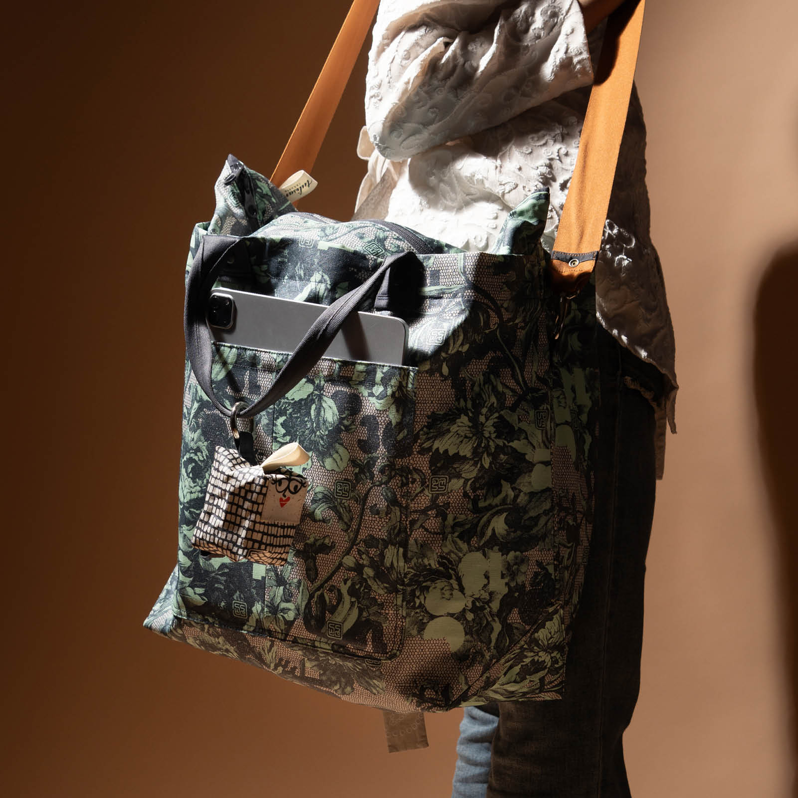 Botani Lace - Weekend Bag