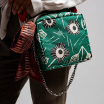 Postmo Kebunku - Novela Bag