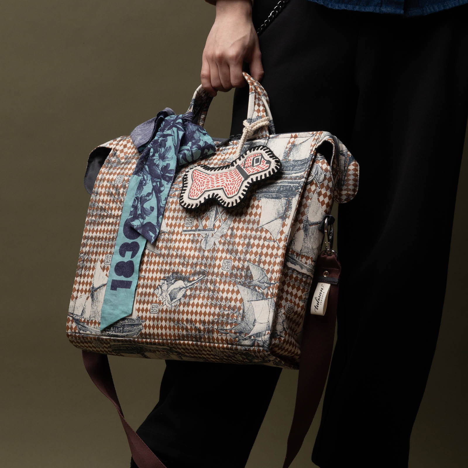 Pinisi Wajikito - Typographer Bag