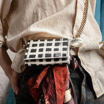 Postmo Kotak - Monopoly Clutch