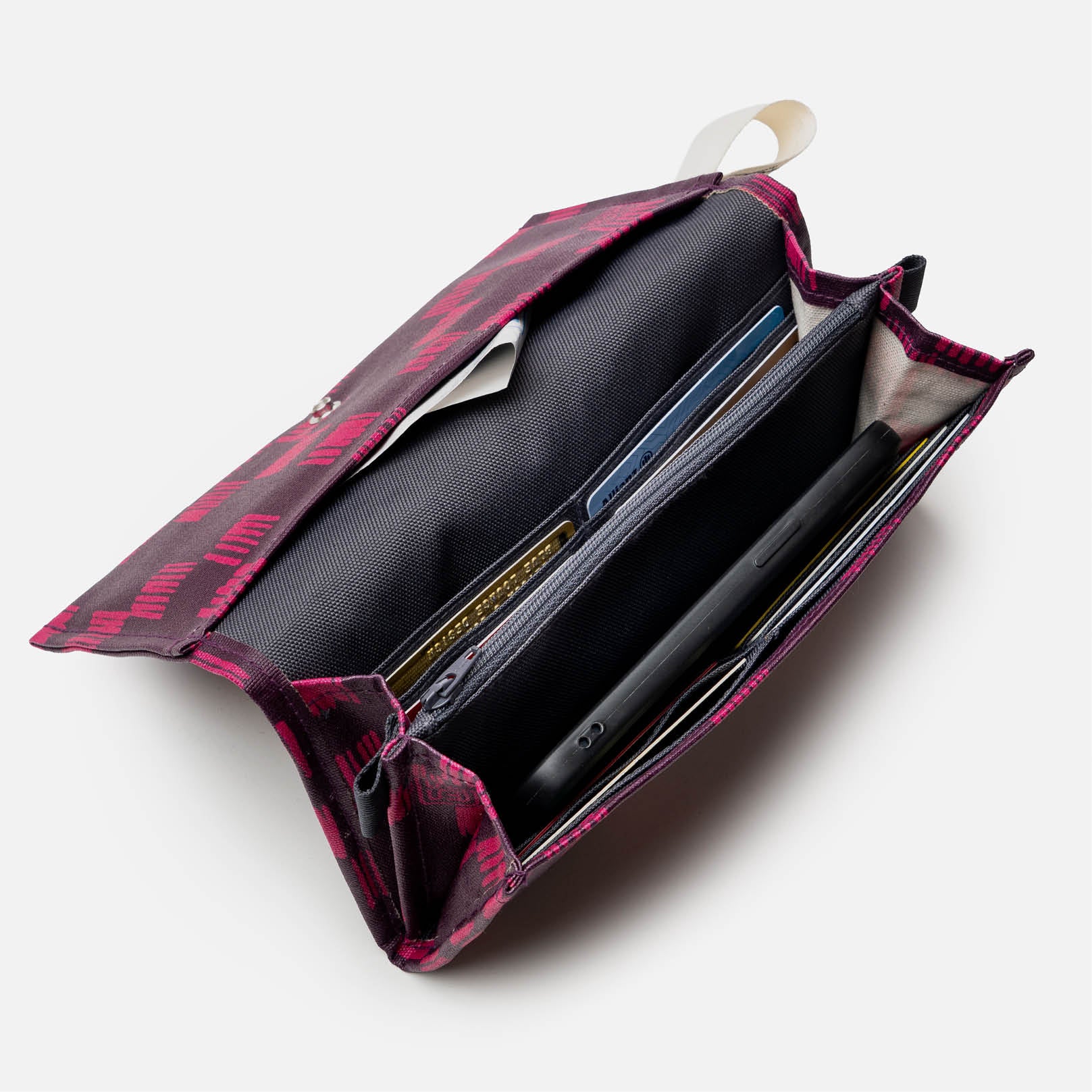 Postmo Ulos I - Olio Clutch