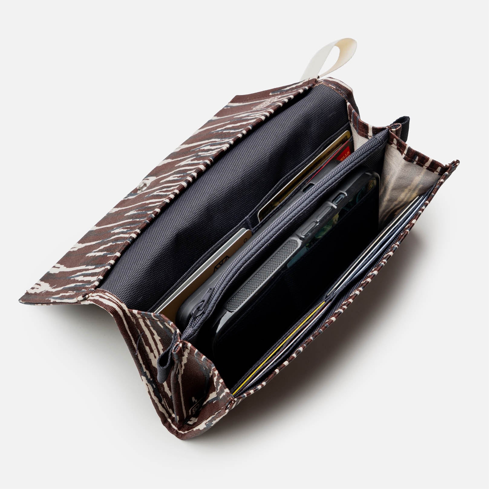 Postmo Ulos II - Olio Clutch