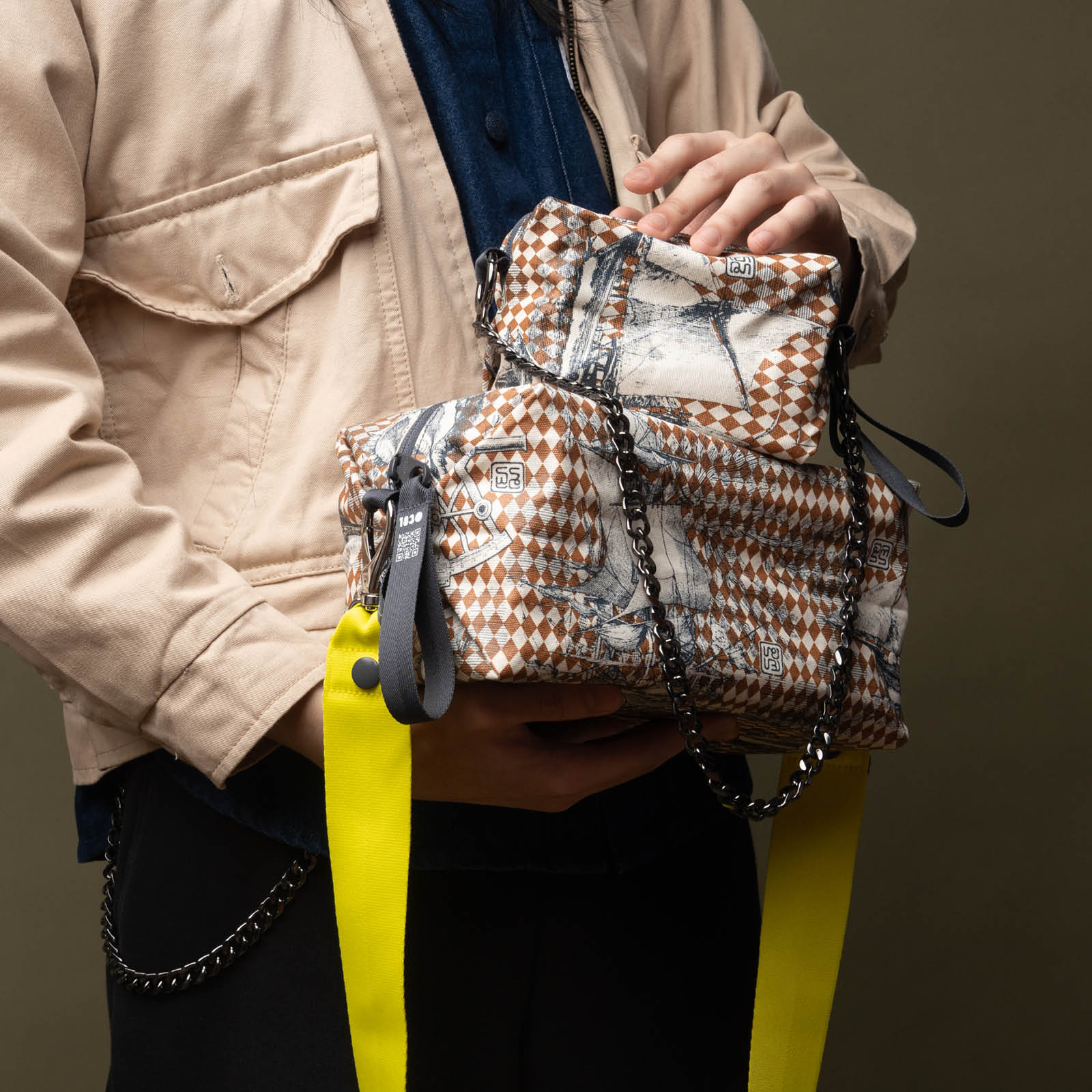 Pinisi Wajikito - Medium Cube