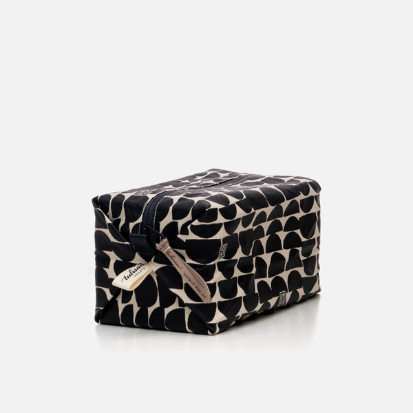 Medium Cube { X5+ } - hover