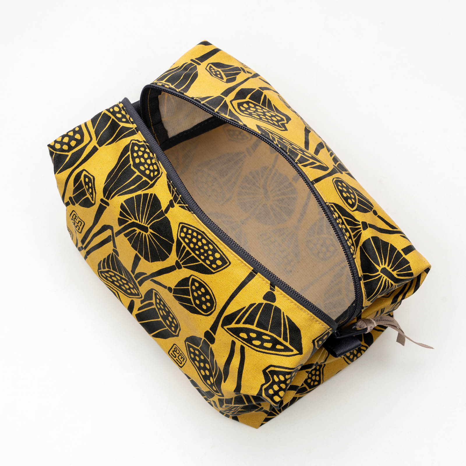 Seedpod - Medium Cube