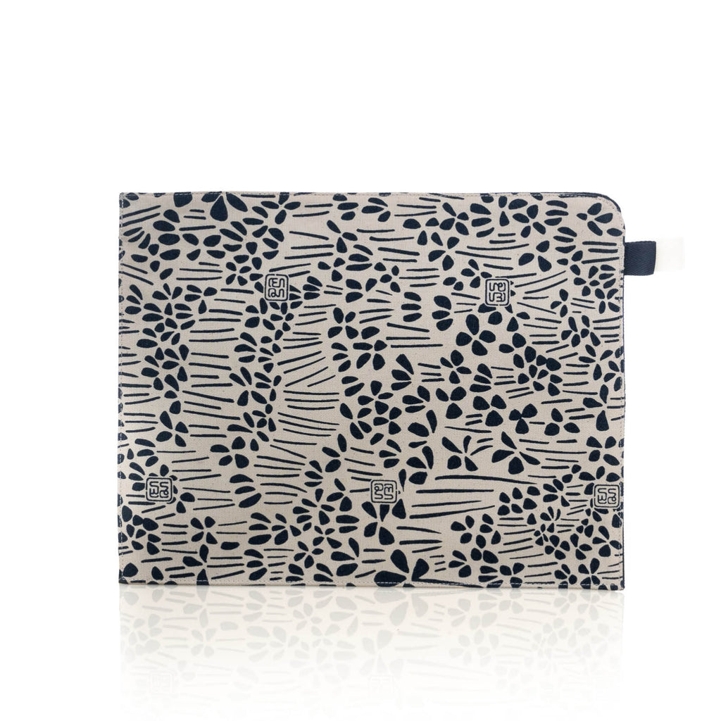 Large Tablet Pouch { X4 }