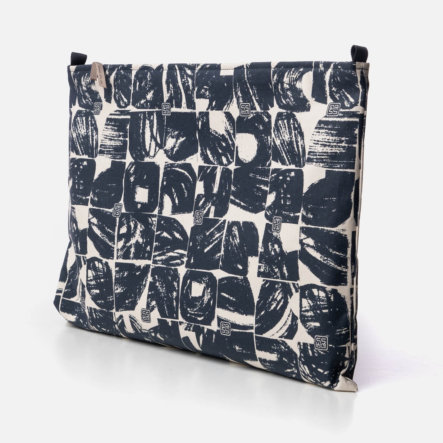 Postmo Blok - Large Keynote Purse