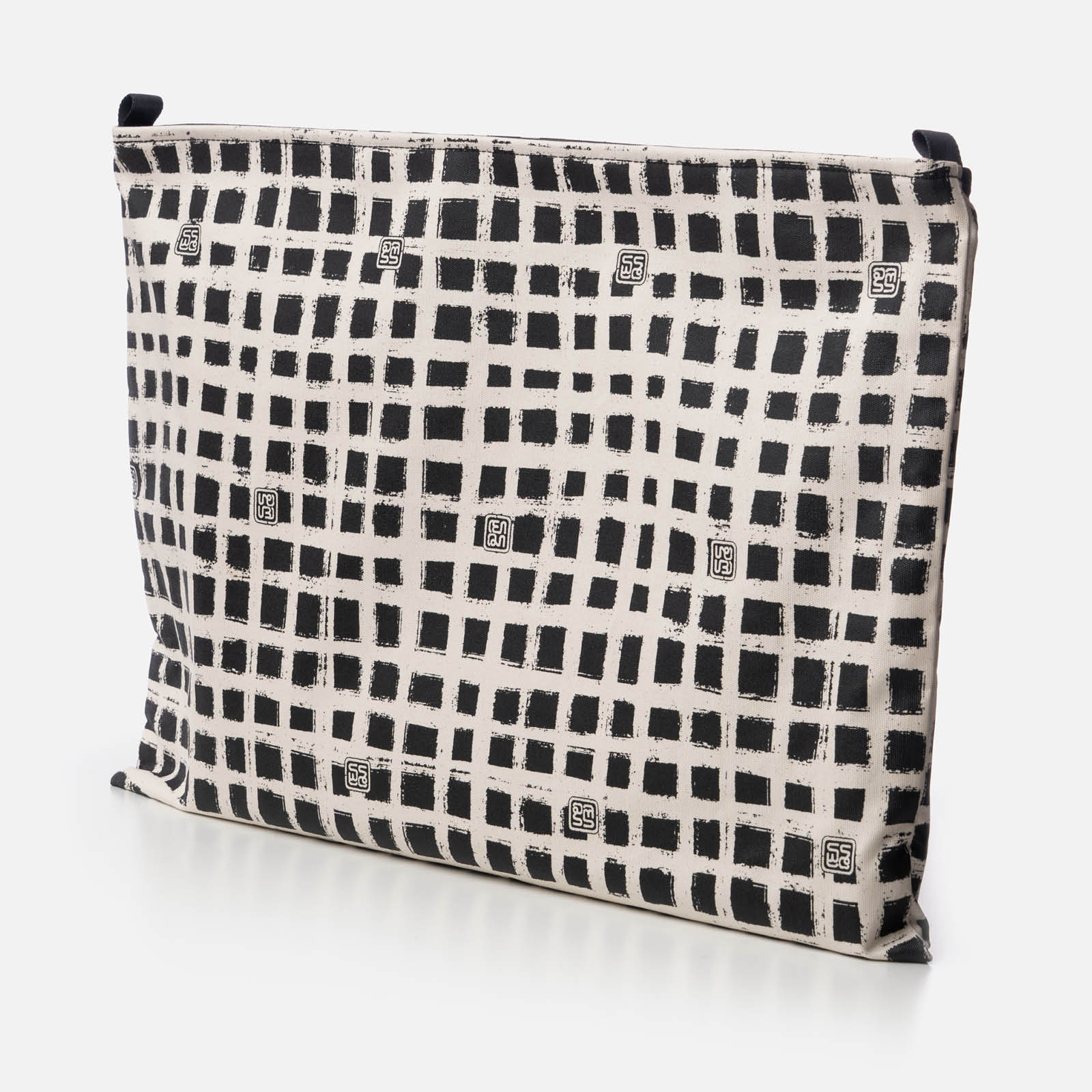 Postmo Kotak - Large Keynote Purse