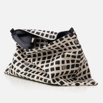 Postmo Kotak - Large Keynote Purse