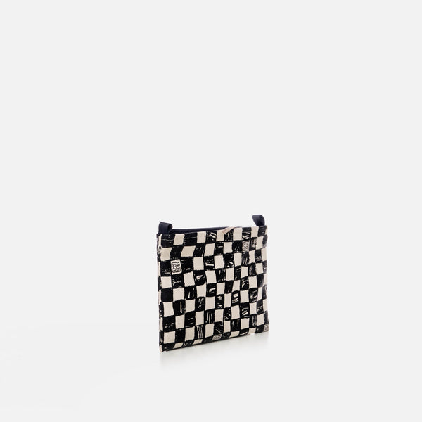 Small Keynote Purse { X5 } - hover