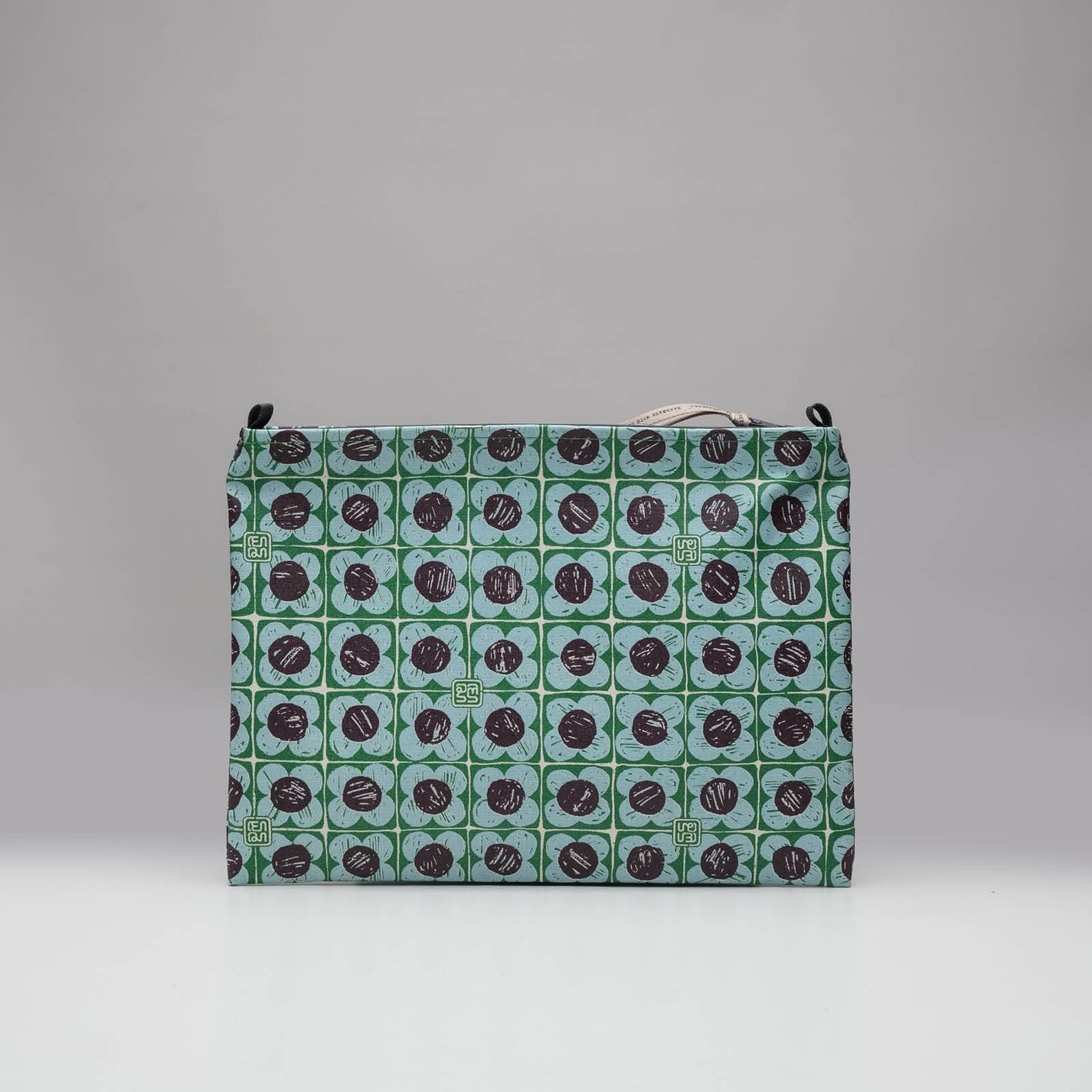 Medium Keynote Purse { X5 }