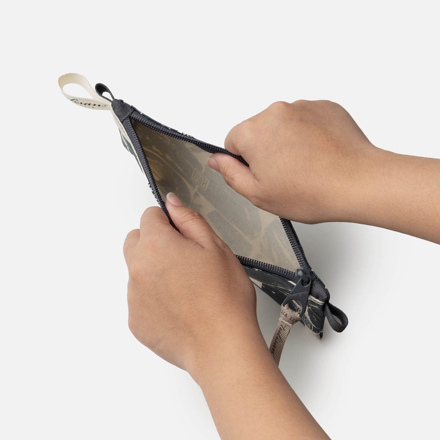 Postmo Blok - Petite Pouch