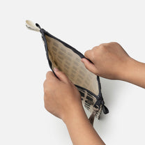 Postmo Kotak - Medium Pouch