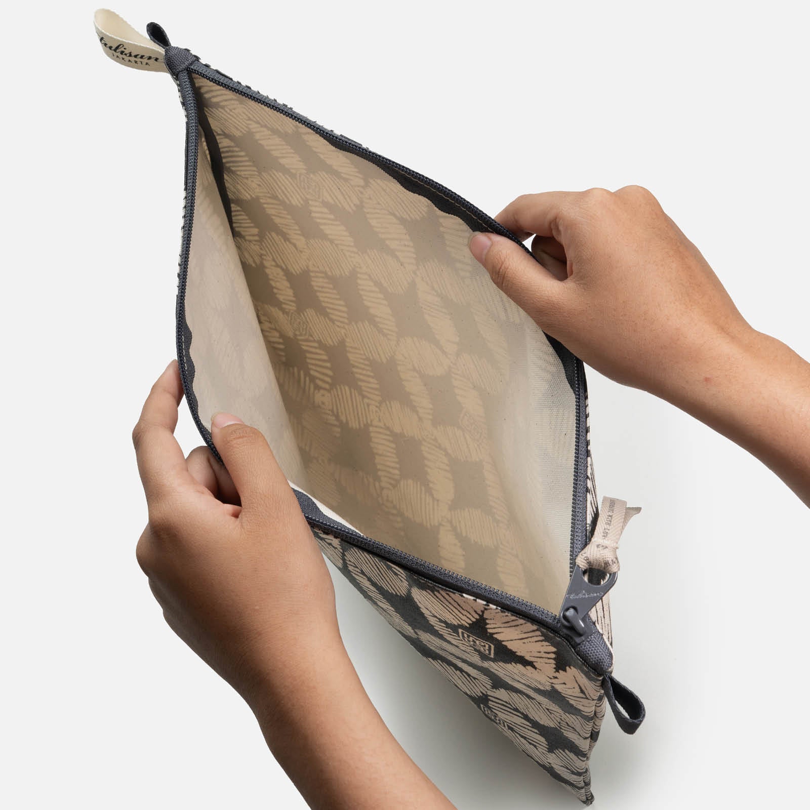 Postmo Kawung - Large Pouch