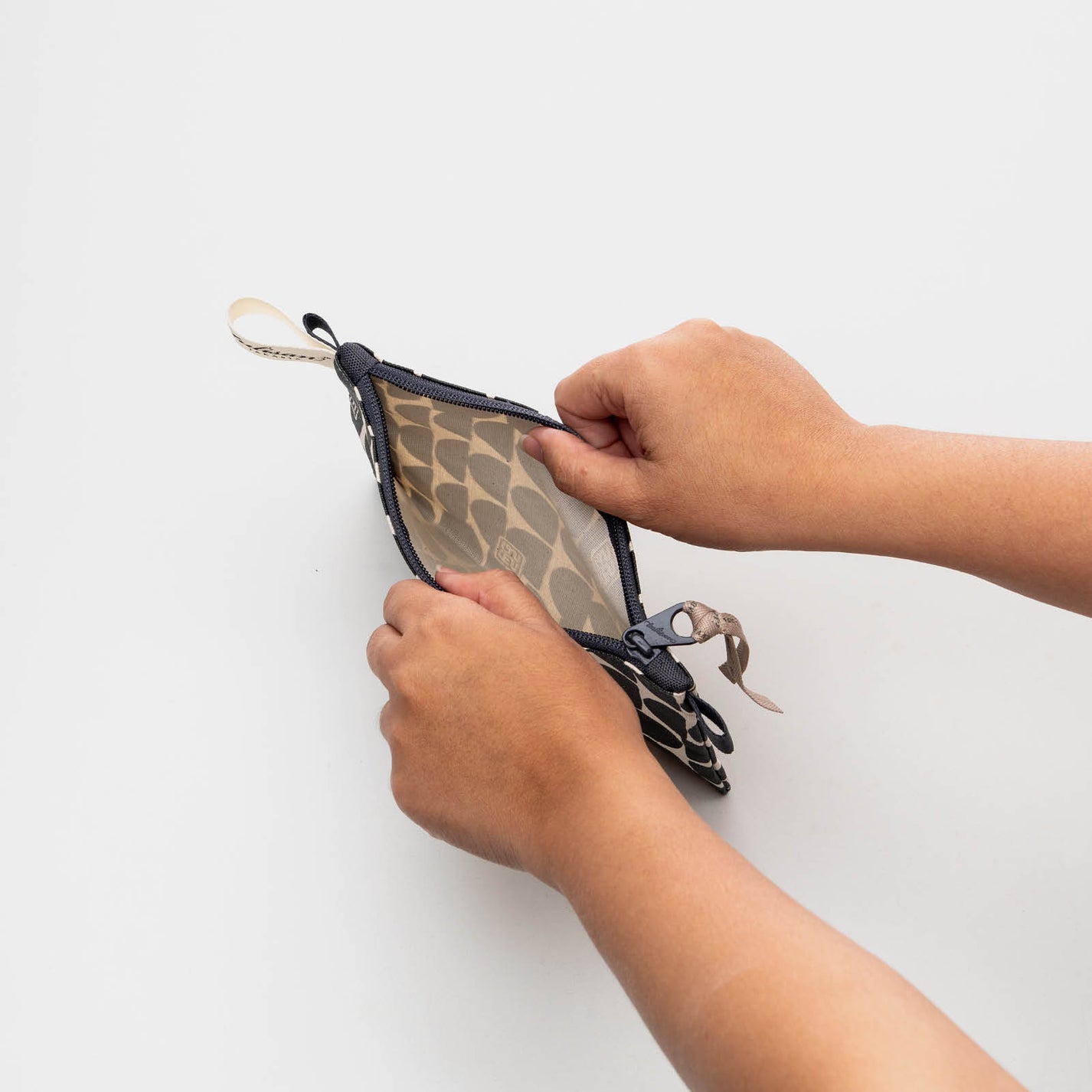 Small Pouch { X5+ }