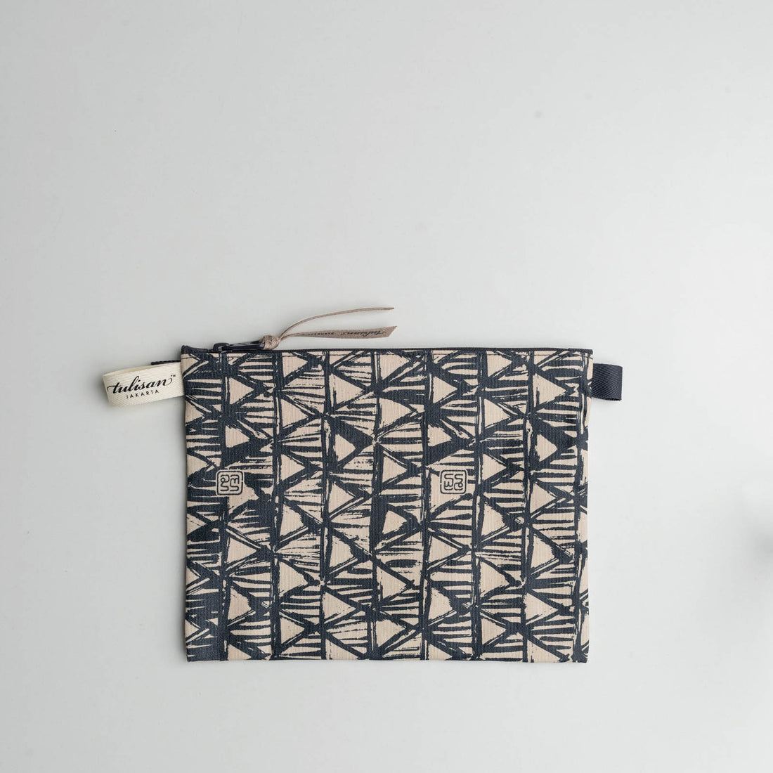 Medium Pouch { X5+ }